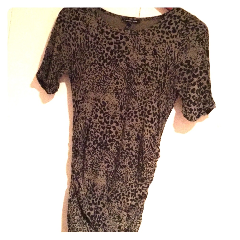 Isabella Oliver Ruched tee shirt maternity dress